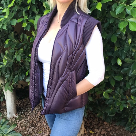 BCBGMaxAzria Jackets & Blazers - ✨BCBGMax Azria Purple Puffer Vest W/ Sweater Trim✨